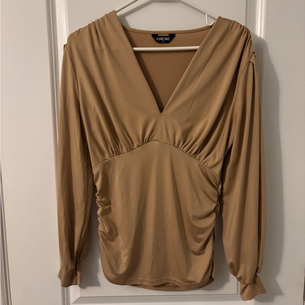 Chicme Gold V-Neck Long Sleeve Peplum, Sz M